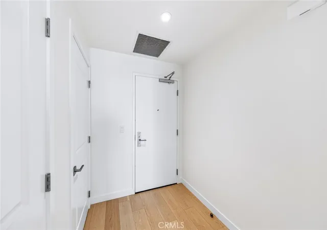 3rd image of 400 S Broadway #1513, Los Angeles, CA 90013 | MLS# AR26138500