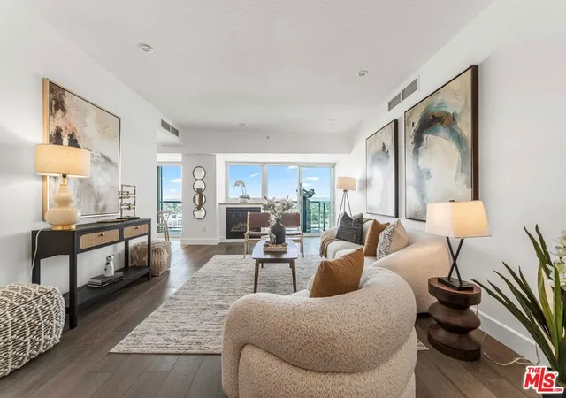 2nd image of 13600 Marina Pointe Dr #1904, Marina Del Rey, CA 90292 | MLS# 26852189