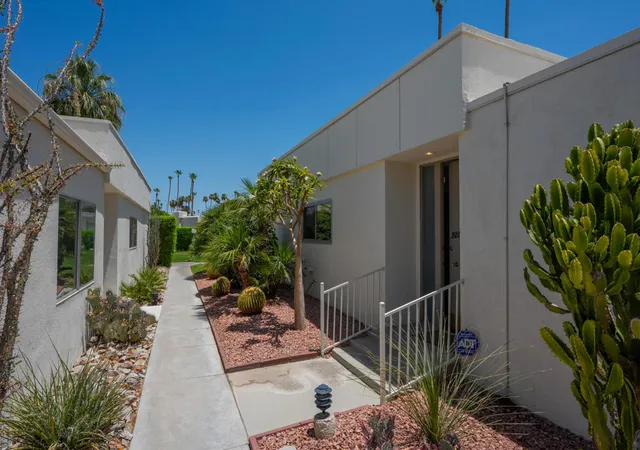 Homes for sale in Palm Springs, CA | 720 E La Verne Wy, Palm Springs, CA 92264 | MLS# 219149619PS