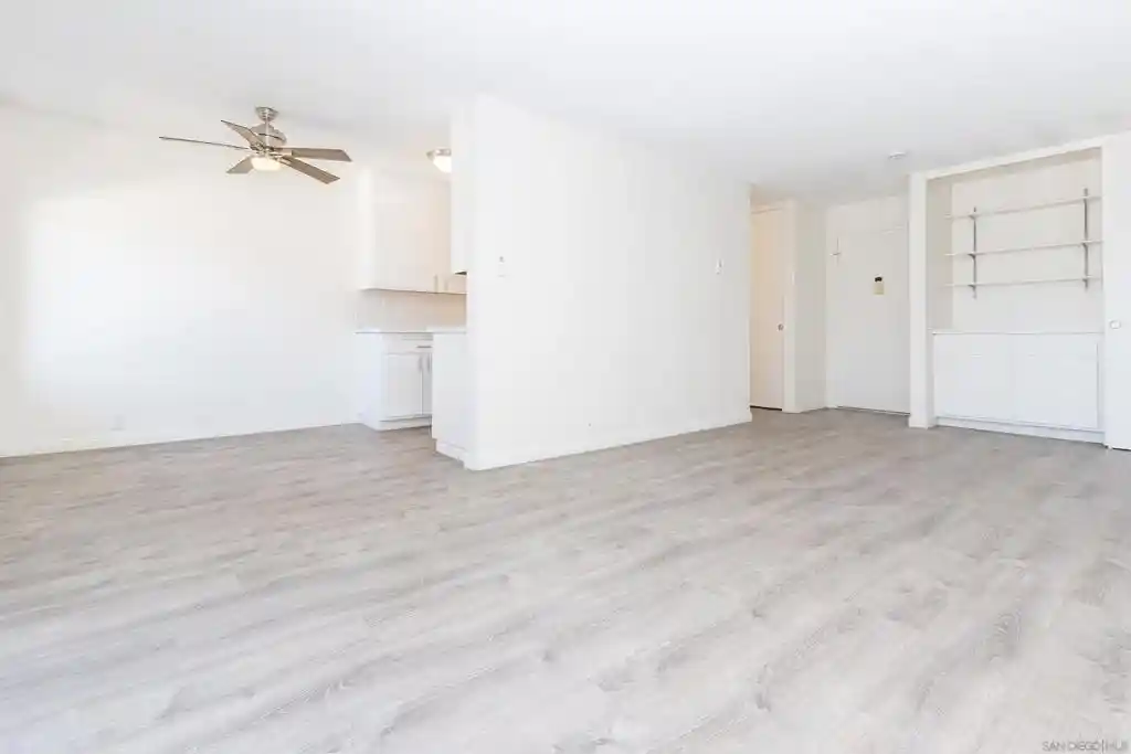 Listing Photo 2 - Condo for sale in 1855 Diamond St located at 1855 Diamond St, San Diego, CA 92109 - Unit #5-124