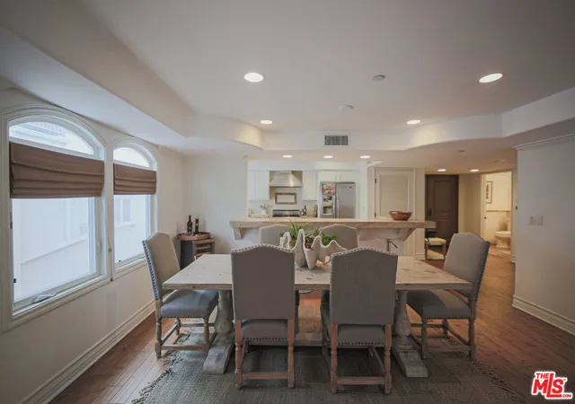 5th image of La Grange Condominiums, Los Angeles, CA 90025