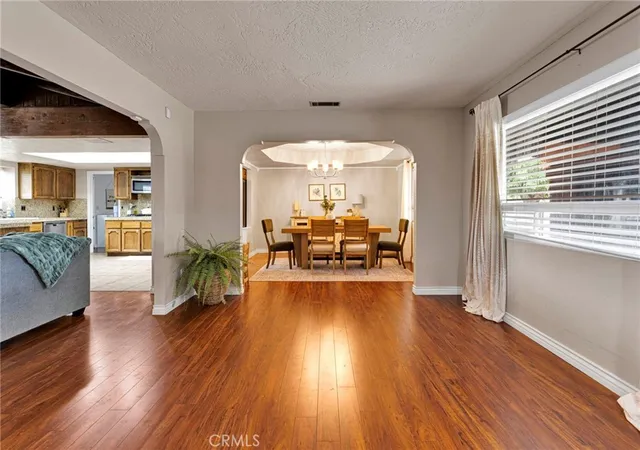 5th image of 19075 Bay Meadows, Apple Valley, CA 92308 | MLS# HD26137740