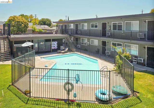 3rd image of 1017 H St, Antioch, CA 94509 | MLS# 41139570