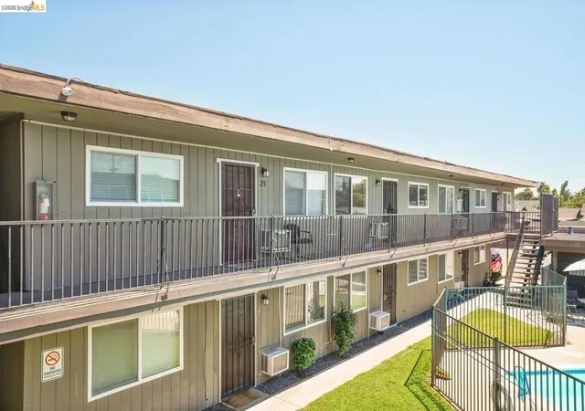 4th image of 1017 H St, Antioch, CA 94509 | MLS# 41139570