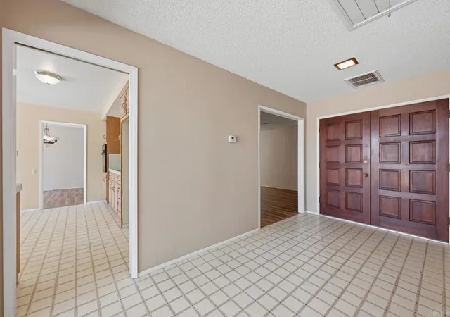 Homes for sale in Fallbrook, CA | 2837 Carlton Wy, Fallbrook, CA 92028 | MLS# NDP2606113