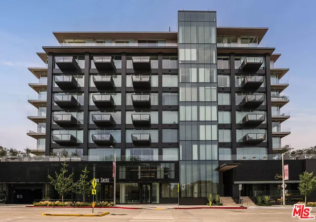 2nd image of 8899 Beverly Blvd #5E, Los Angeles, CA 90048 | MLS# 26849947