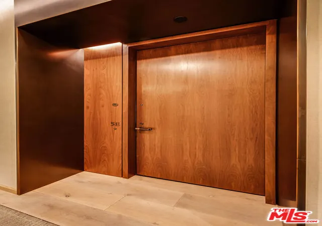 Photo 3 of Condo for sale at 8899 Beverly Blvd #5E, West Hollywood, CA 90048 | MLS# 26849947 | Listing updated on 2026-09-16