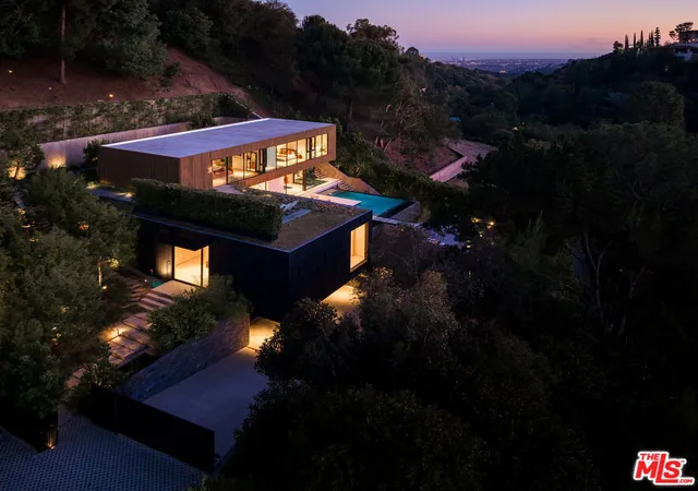 Photo 2 of Mansion for sale at 9330 Hazen Dr, Beverly Hills, CA 90210 | MLS# 26851751 | Listing updated on 2026-09-10