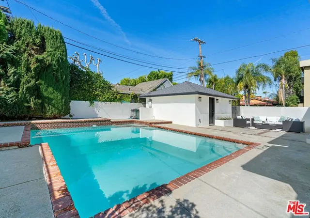 19th image of 4955 Woodman Ave, Sherman Oaks, CA 91423 | MLS# 26852253