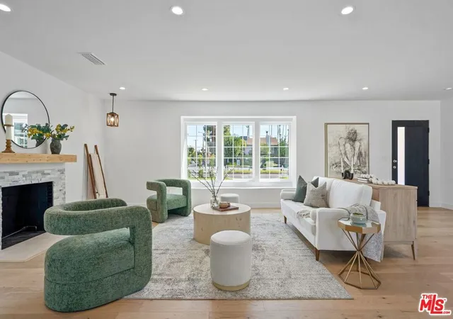 3rd image of 4955 Woodman Ave, Sherman Oaks, CA 91423 | MLS# 26852253