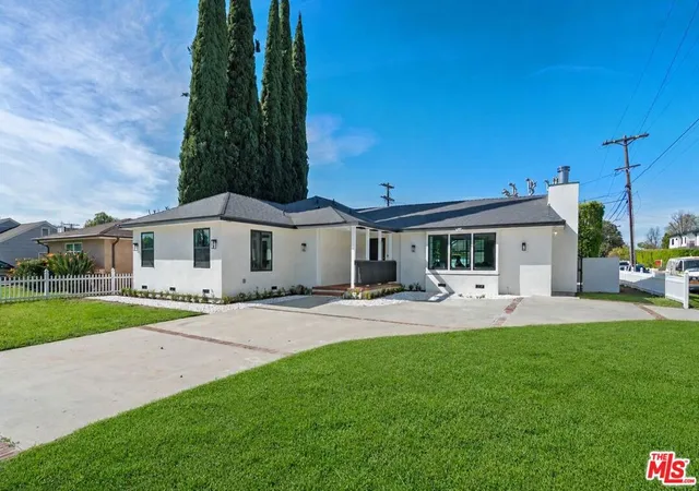 5th image of 4955 Woodman Ave, Sherman Oaks, CA 91423 | MLS# 26852253