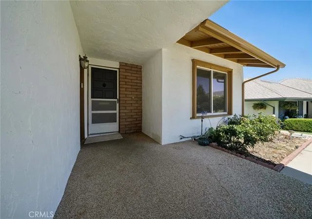 2nd image of 19311 Oak Crossing Rd, Newhall, CA 91321 | MLS# SR26138720