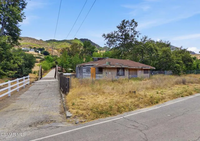 Homes for sale in Agoura Hills, CA | 31028 Lobo Canyon Rd, Agoura Hills, CA 91301 | MLS# 226003000
