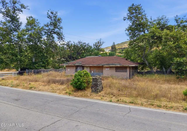 Homes for sale in Agoura Hills, CA | 31028 Lobo Canyon Rd, Agoura Hills, CA 91301 | MLS# 226003000