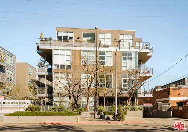 Homes for sale in Marina Del Rey, CA | 4080 Glencoe Avenue, Marina Del Rey, CA 90292 | Houzeo