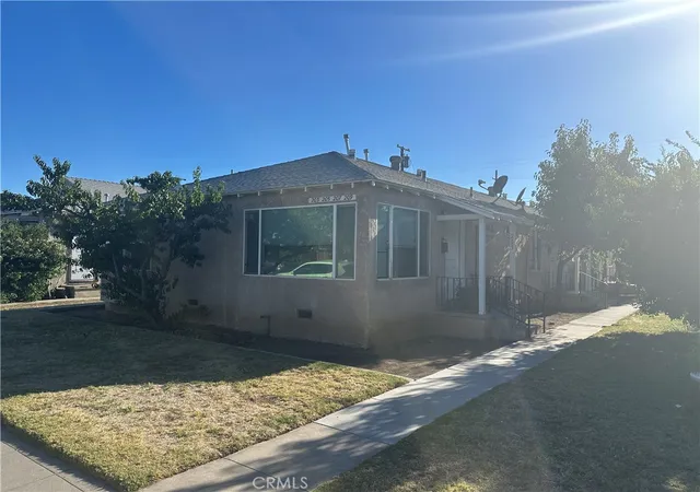 Homes for sale in Fresno, CA | 203 N San Pablo, Fresno, CA 93701 | MLS# FR26138866