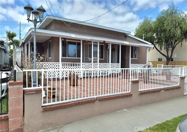 Photo 1 of Single family home for sale at 3661 Seabright Ave, Long Beach, CA 90810 | MLS# DW26138874 | Listing updated on 2026-10-03
