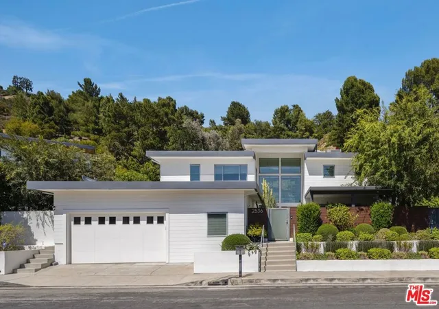 Photo 1 of Single family home for sale at 2536 Pesquera Dr, Los Angeles, CA 90049 | MLS# 26851285 | Listing updated on 2026-07-09