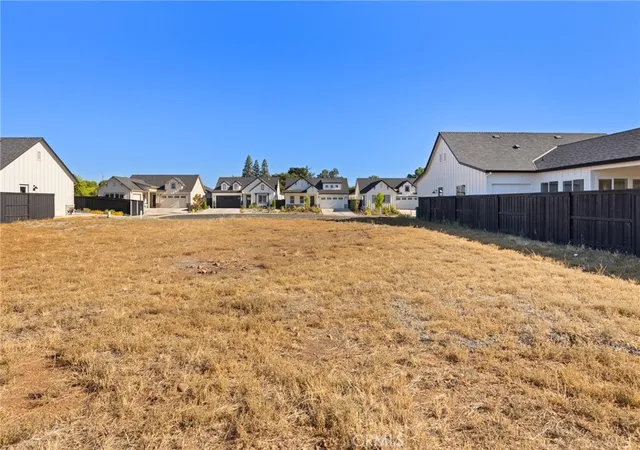 2nd image of 10 Harkness Ct, Chico, CA 95973 | MLS# SN26138909