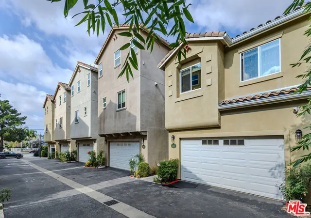 17th image of 16855 Balboa Ln, Van Nuys, CA 91406 | MLS# 26852391