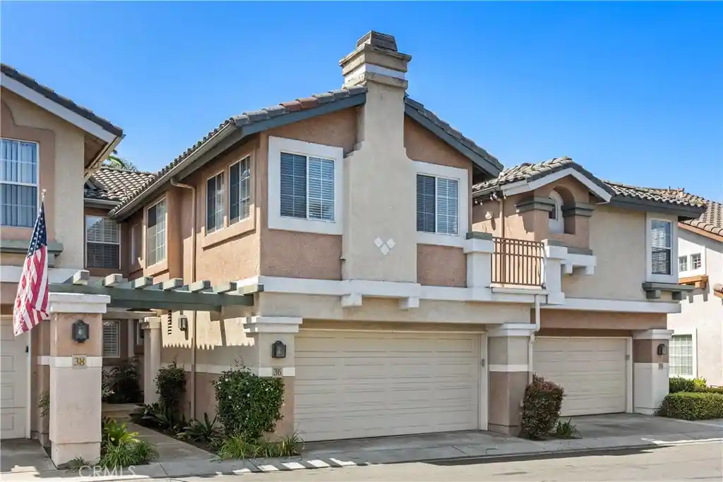 Listing Photo 1 - Condo for sale in 36 Brindisi located at 36 Brindisi, Irvine, CA 92692 - Unit 36 Brindisi