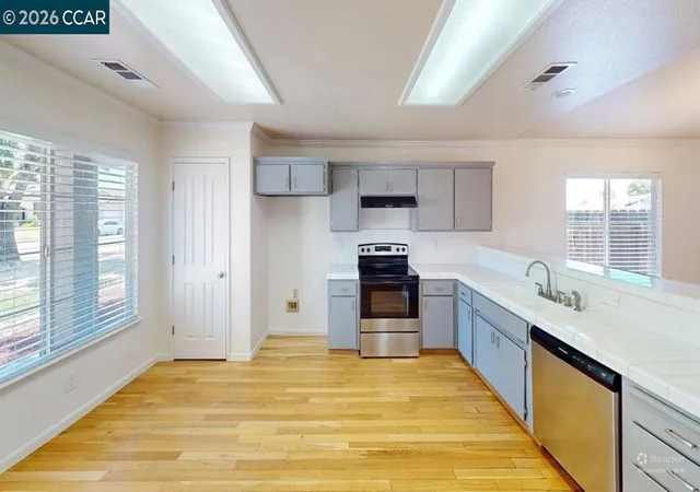 3rd image of 2301 Park East Dr, Modesto, CA 95351 | MLS# 41139622
