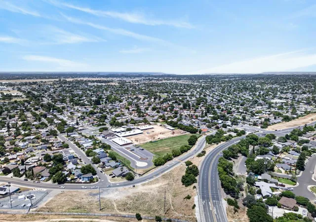 Homes for sale in Sacramento, CA | 5948 Walerga Road, Sacramento, CA 95842 | Houzeo