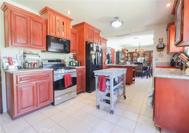 Photo 2 of Single family home for sale at 31582 Clay River Rd, Barstow, CA 92311 | MLS# PW26132320 | Listing updated on 2026-06-26