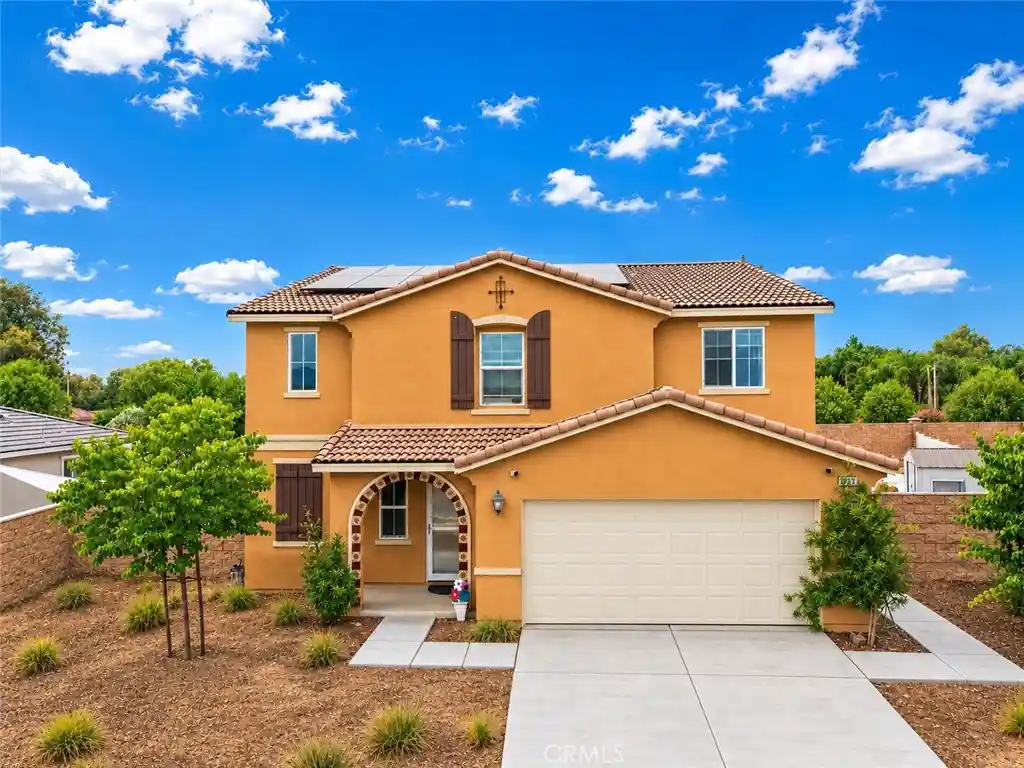 Photo 1 of Single family home for sale at 457 Cimarron, Perris, CA 92570 | MLS# IG26138253 | Listing updated on 2026-10-15