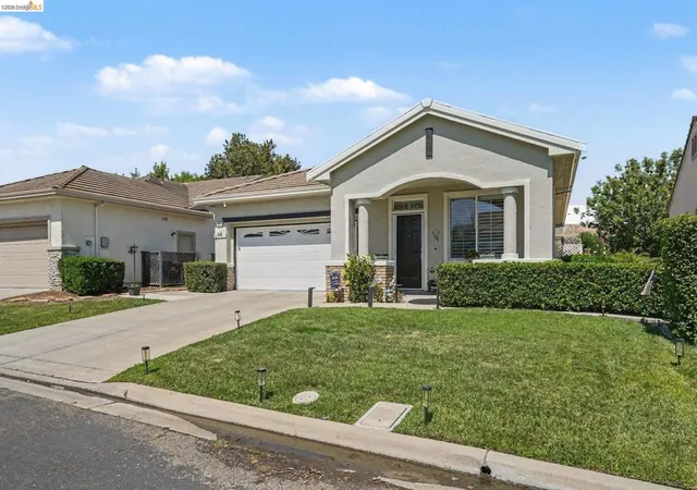 3rd image of 311 Upton Pyne Dr, Brentwood, CA 94513 | MLS# 41139640