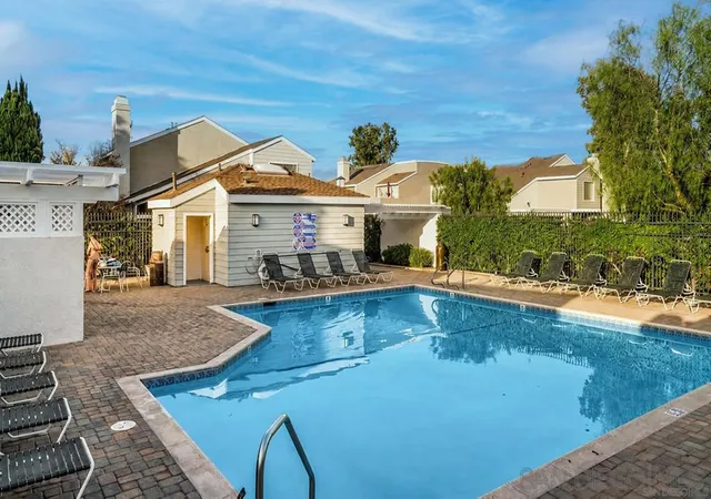 18th image of 387 Deerfield #77, Irvine, CA 92606 | MLS# 260015523SD