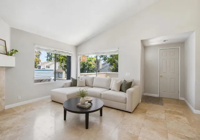 4th image of 387 Deerfield #77, Irvine, CA 92606 | MLS# 260015523SD