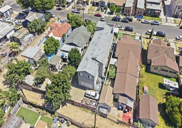 5th image of 325 W 75th St, Los Angeles, CA 90003 | MLS# PW26127491