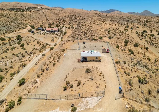 Photo 2 of Single family home for sale at 25333 Valley View, Apple Valley, CA 92308 | MLS# IV26139130 | Listing updated on 2026-09-22