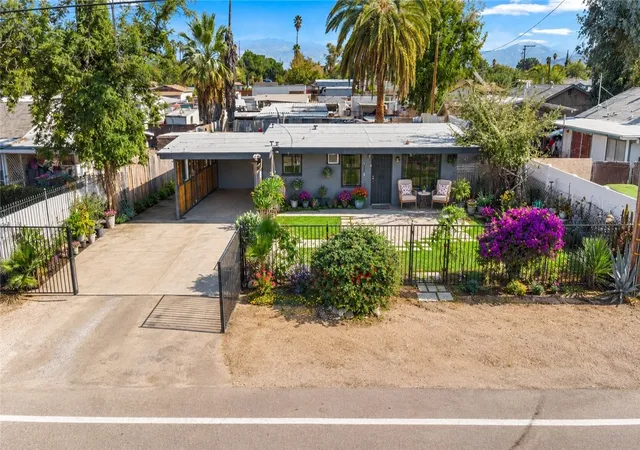 1st image of 26802 Girard St, Hemet, CA 92544 | MLS# SW26139104