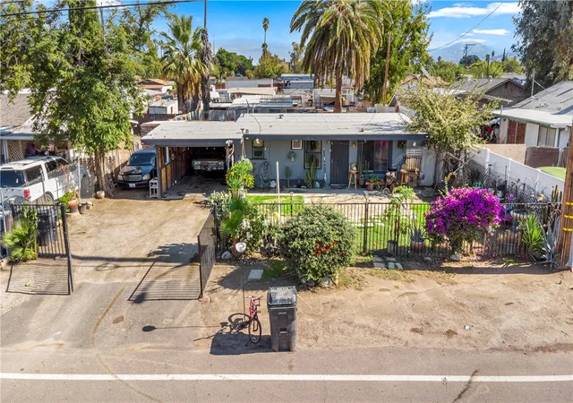 2nd image of 26802 Girard St, Hemet, CA 92544 | MLS# SW26139104