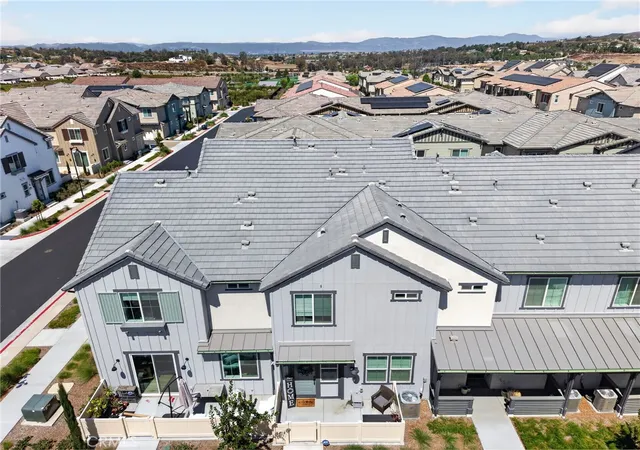 Photo 1 of Sale Pending at 32486 Tannat Dr, Temecula, CA 92591 | MLS# SW26119591 | Listing updated on 2026-09-10
