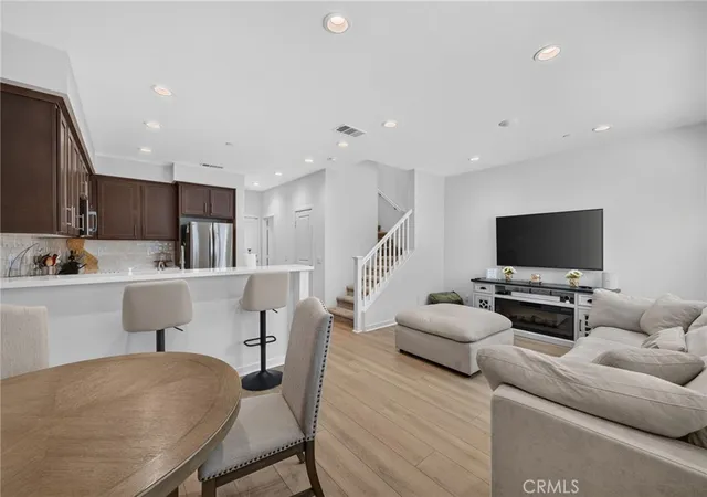 4th image of 32486 Tannat Dr, Temecula, CA 92591 | MLS# SW26119591