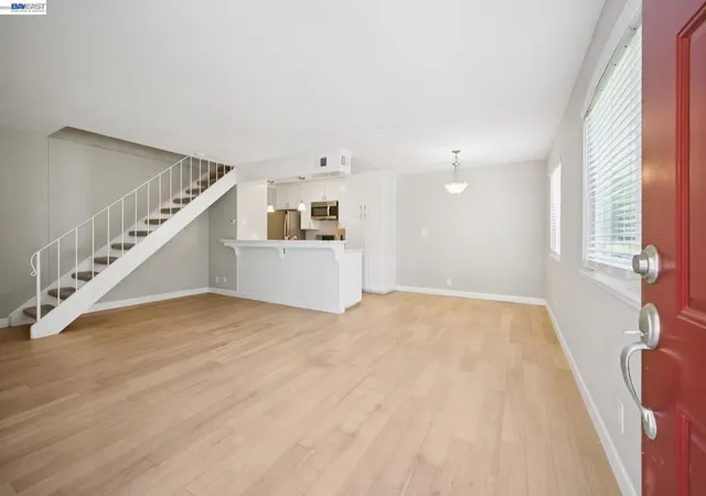2nd image of 2122 Arroyo Ct #2, Pleasanton, CA 94588 | MLS# 41139660