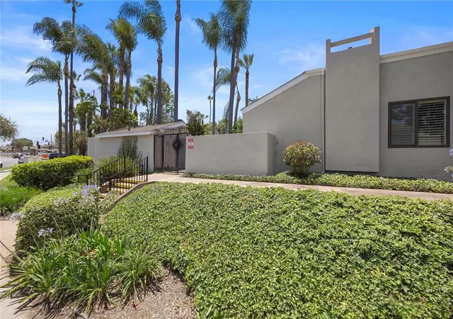 Homes for sale in Fullerton, CA | 1544 Wavertree, Fullerton, CA 92831 | MLS# PW26139209