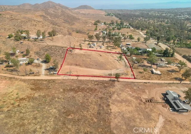 Homes for sale in Perris, CA | 21588 Mundo, Perris, CA 92570 | MLS# PW26139178