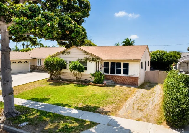 Homes for sale in Hawthorne, CA | 3620 W 147th St, Hawthorne, CA 90250 | MLS# IG26133806