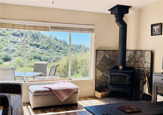 Homes for sale in Frazier Park, CA | 940 Hemming Way, Frazier Park, CA 93225 | MLS# SR26139272
