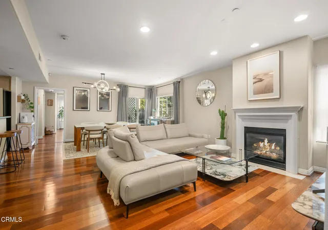 Photo 1 of Condo for sale at 616 S Wilton Pl #203, Los Angeles, CA 90005 | MLS# P1-27769 | Listing updated on 2026-06-26