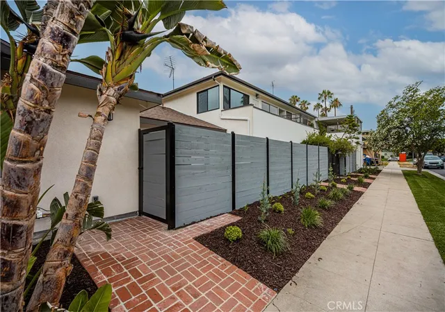 Photo 3 of House for sale at 12408 Archwood, North Hollywood, CA 91606 | MLS# PW26135380 | Listing updated on 2026-06-26