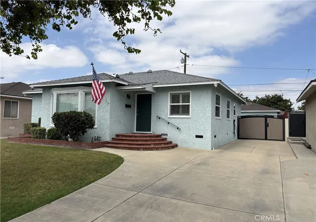 Homes for sale in Lakewood, CA | 4733 Dunrobin Avenue, Lakewood, CA 90713 | MLS# RS26121408