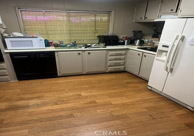 Homes for sale in Canoga Park, CA | 8811 Canoga Ave #340, Canoga Park, CA 91304 | MLS# SR26139342