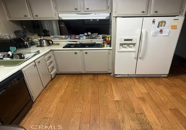 Homes for sale in Canoga Park, CA | 8811 Canoga Ave #340, Canoga Park, CA 91304 | MLS# SR26139342