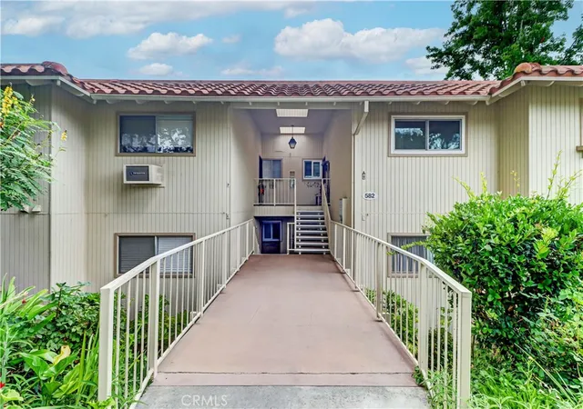 Photo 2 of Sale Pending at 582 Avenida Majorca #Q, Laguna Woods, CA 92637 | MLS# OC26139328 | Listing updated on 2026-10-06