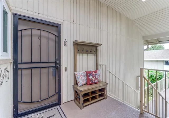 Photo 3 of Sale Pending at 582 Avenida Majorca #Q, Laguna Woods, CA 92637 | MLS# OC26139328 | Listing updated on 2026-10-06